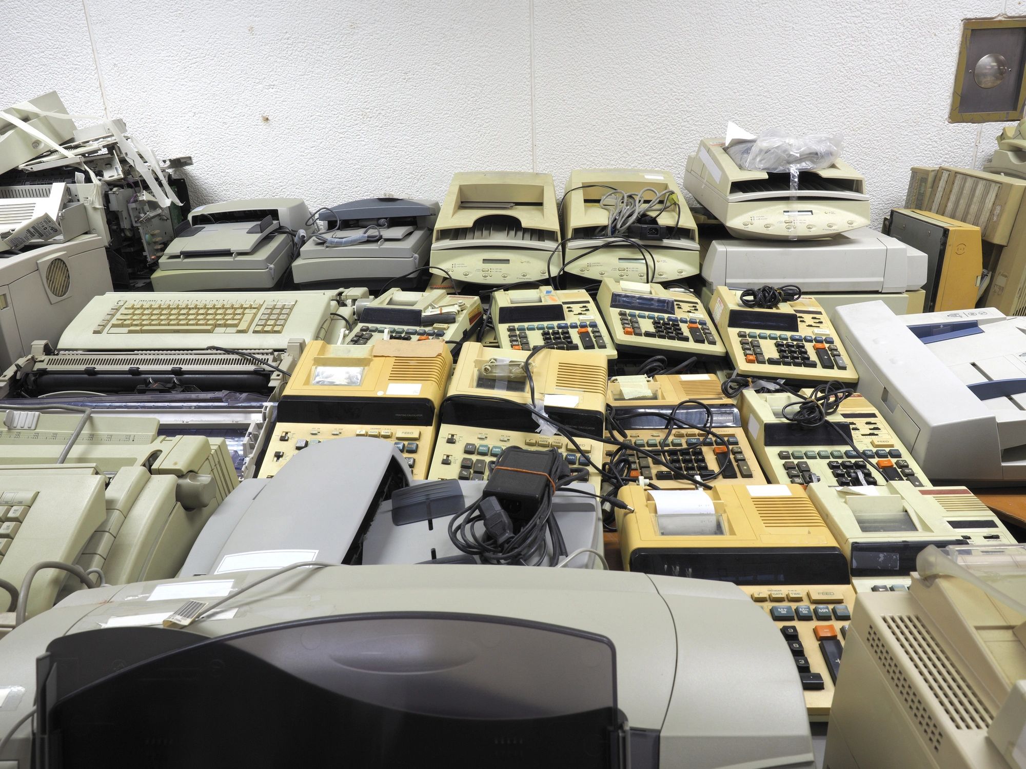 Receipt printers and cashier hardware